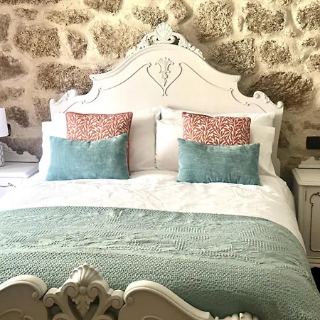 Casa Do Miraval - Museo Del Aviador Camino De Santiago Sanabres 3*
